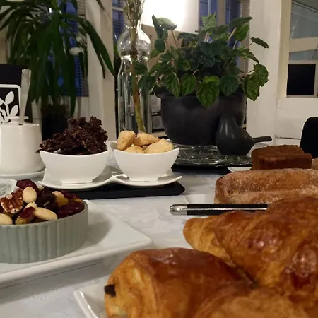 Quai 17 Bed & Breakfast 4*